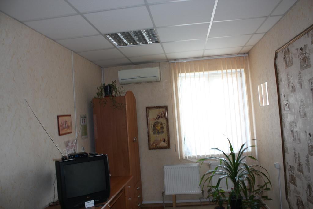 Motel Pid Strihoyu Kremenchuk Room photo