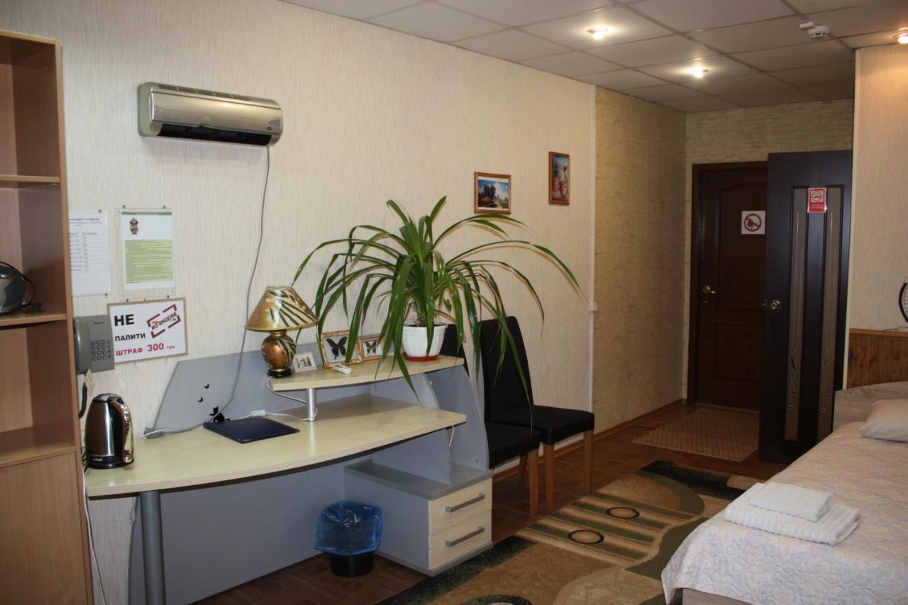Motel Pid Strihoyu Kremenchuk Exterior photo